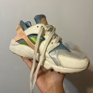 Women’s Multicolor Sneakers